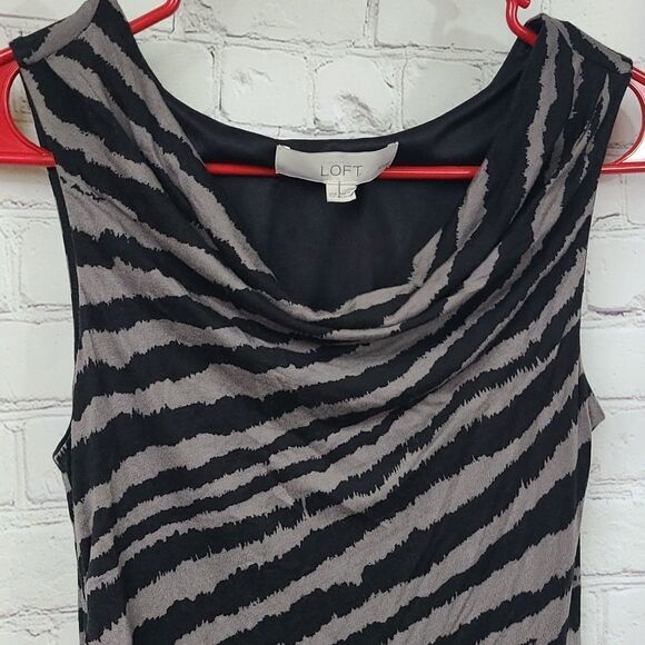 LOFT Petite Black Tiger Stripe Animal Print Gathered Waist Sleeveless Dress XSP - Picture 3 of 10
